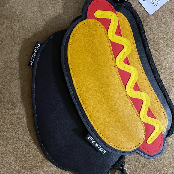 NWT Steve Madden pouches from NORDSTROM rack - Picture 7 of 8